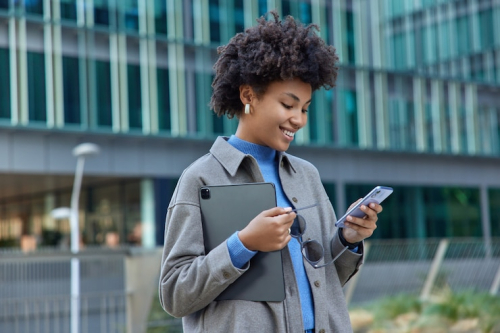 Fifth Third Bank Enhances Mobile App with AI Features to Improve User Experience